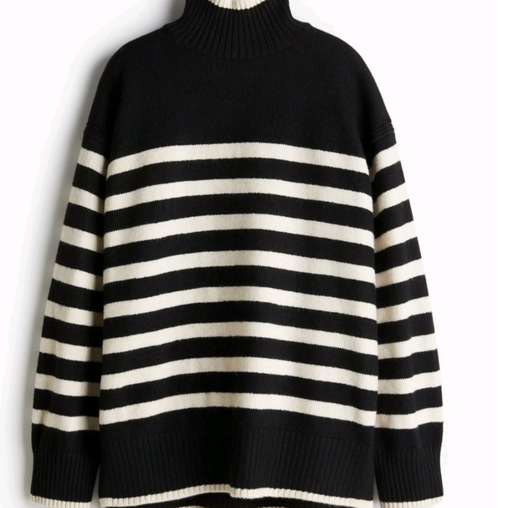 Women's H&M Oversized Turneck Sweater, Black With Cream Strips,  Medium